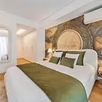 In-town Residences Funchal (Madeira)