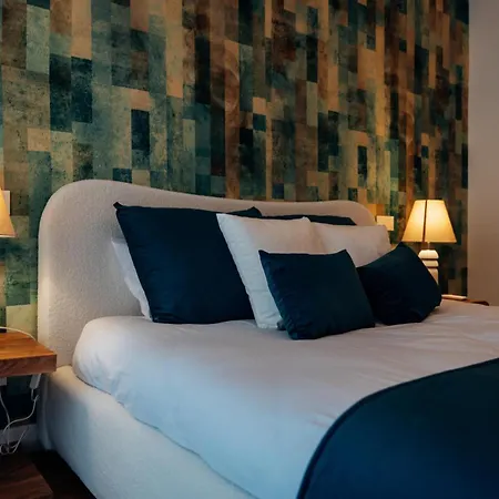 In-town Residences * Funchal (Madeira)