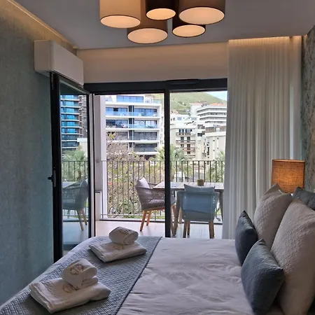 In-town Residences * Funchal (Madeira)