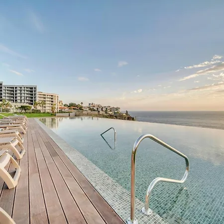 In-town Residences 아파트