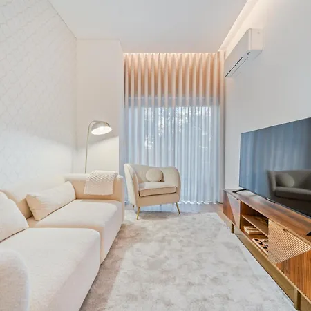 In-town Residences 아파트 *