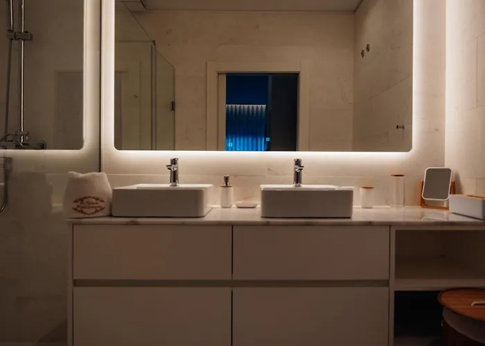 In-town Residences 公寓 *