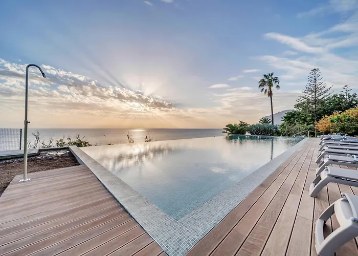 In-town Residences 公寓 *