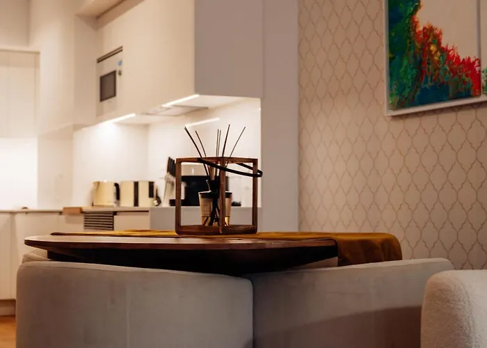 公寓 In-town Residences *