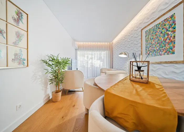 In-town Residences 丰沙尔