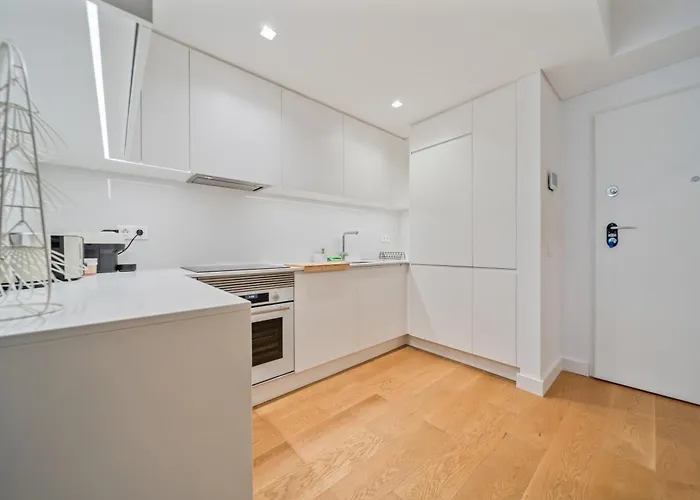 In-town Residences * 丰沙尔