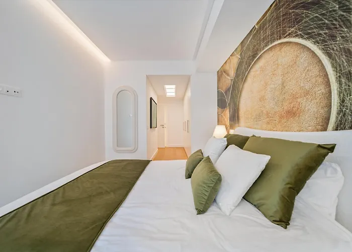 In-town Residences 公寓 *