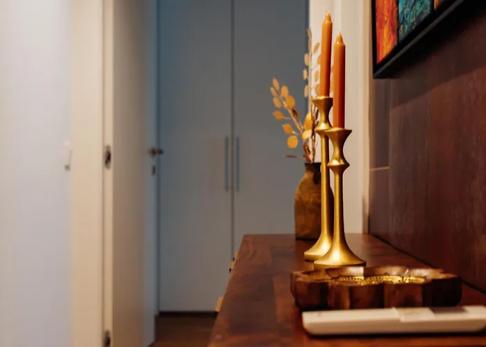 In-town Residences * 丰沙尔